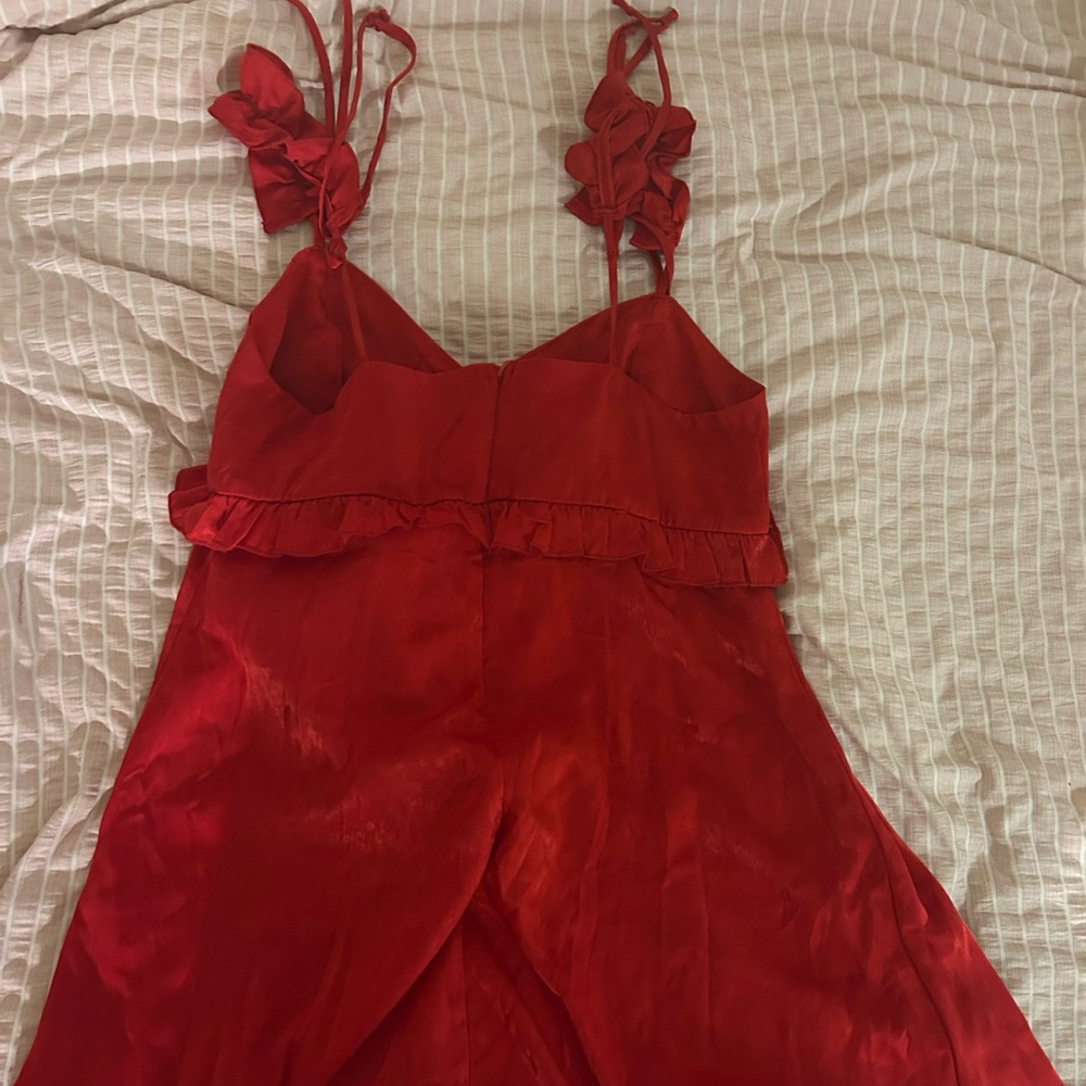 Chic Red Dress with Ruffled Straps - Picture 2 of 2